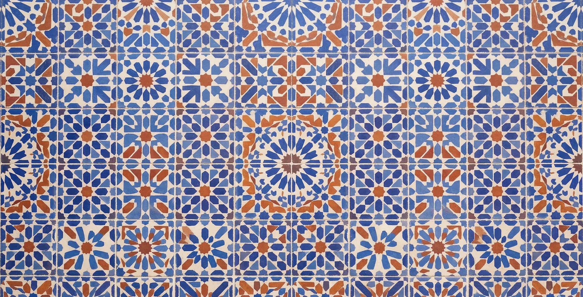 مغربي منقوش — مثال